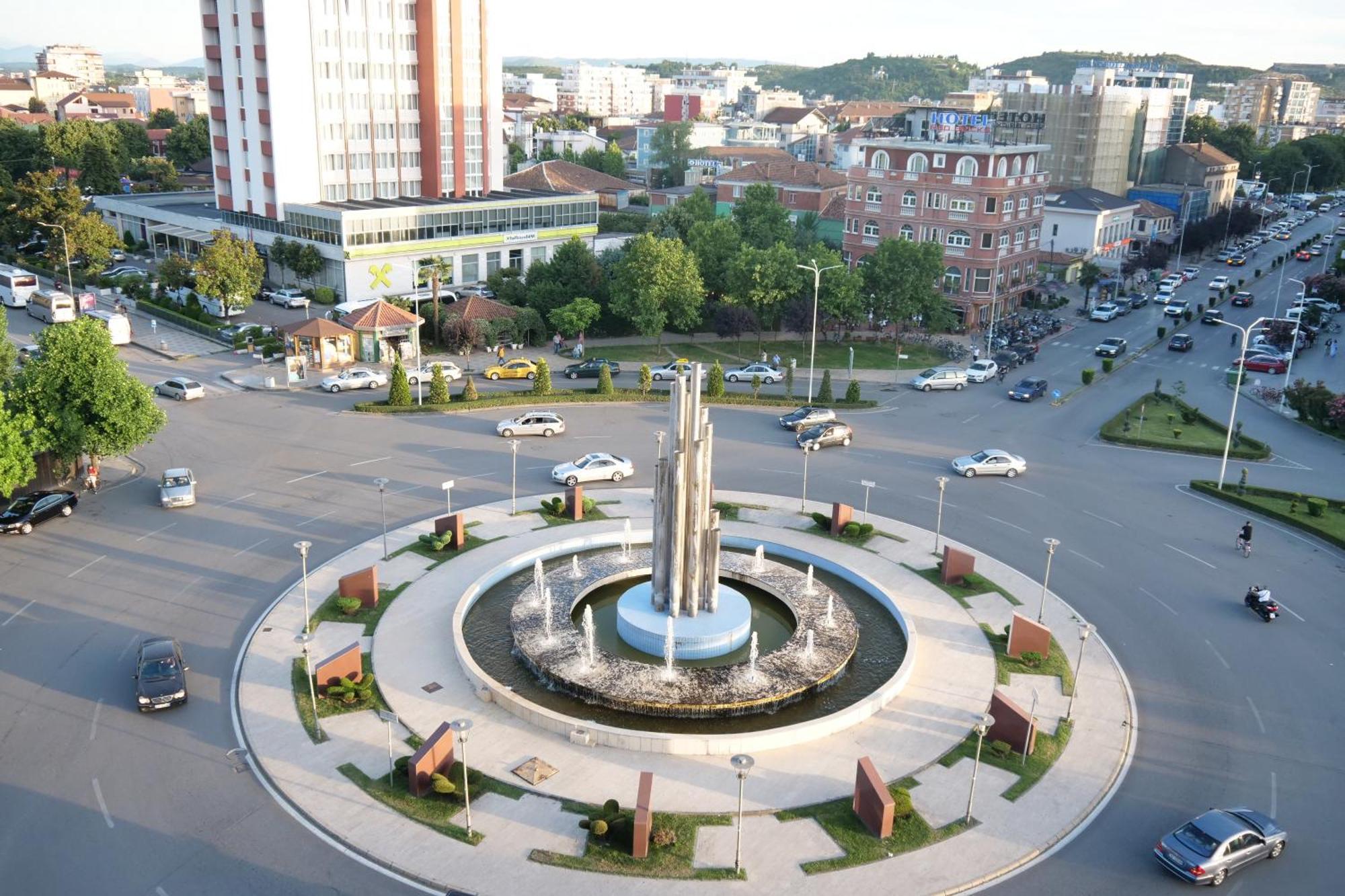 Stay-Five Rooms & Apartments Shkodër Exterior foto