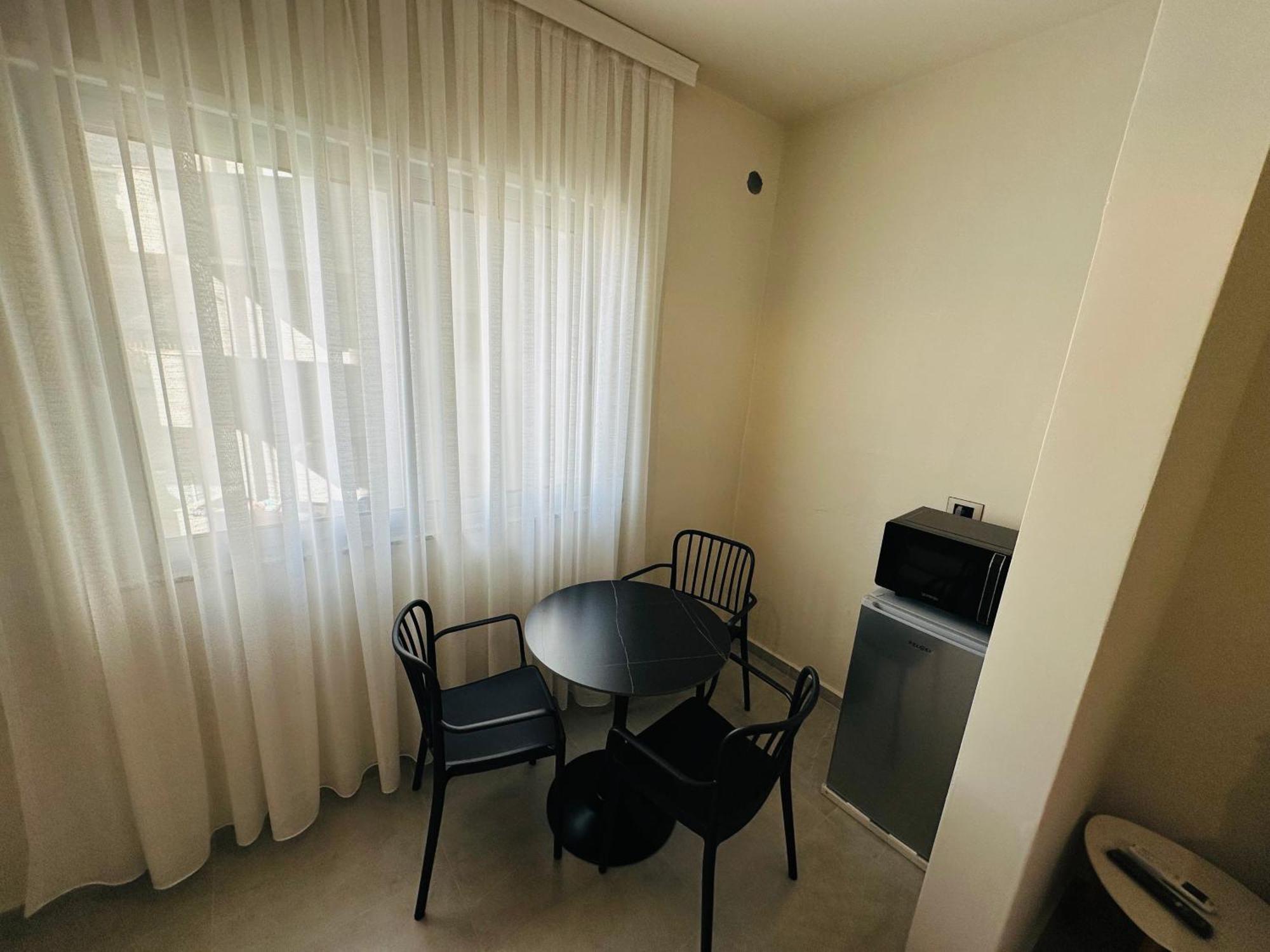 Stay-Five Rooms & Apartments Shkodër Exterior foto
