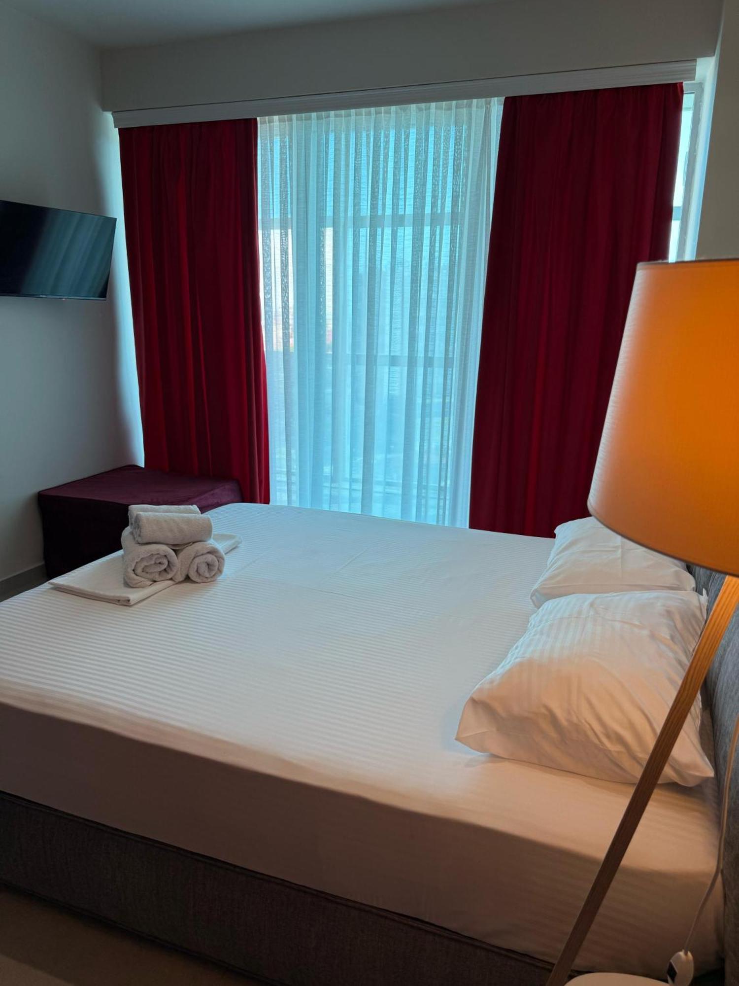Stay-Five Rooms & Apartments Shkodër Exterior foto